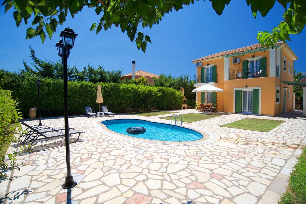 Iliachtides Villas Karavomylos Buitenkant foto