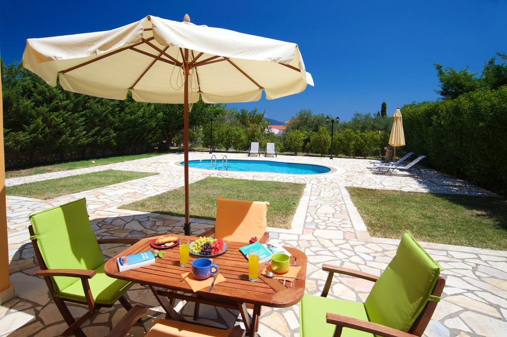 Iliachtides Villas Karavomylos Buitenkant foto