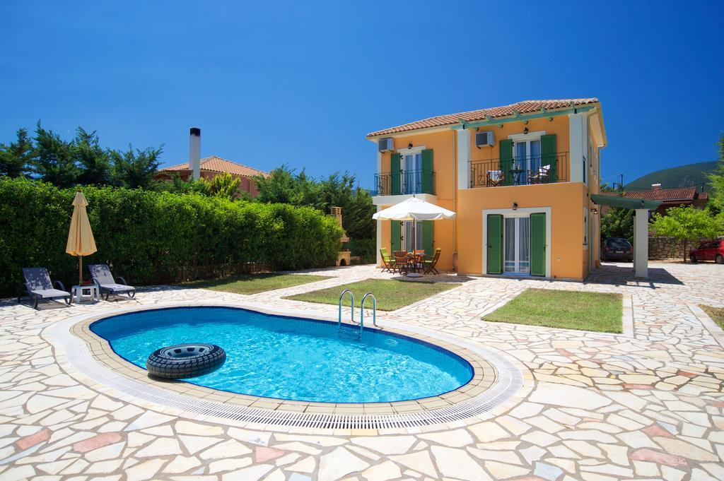 Iliachtides Villas Karavomylos Buitenkant foto