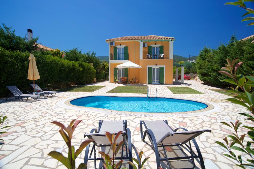 Iliachtides Villas Karavomylos Buitenkant foto