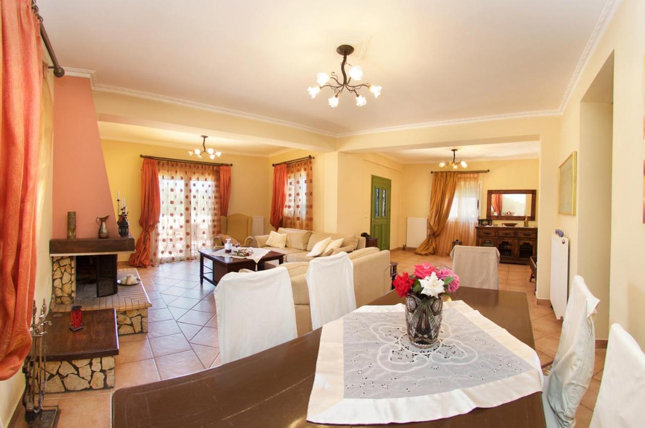 Iliachtides Villas Karavomylos Kamer foto